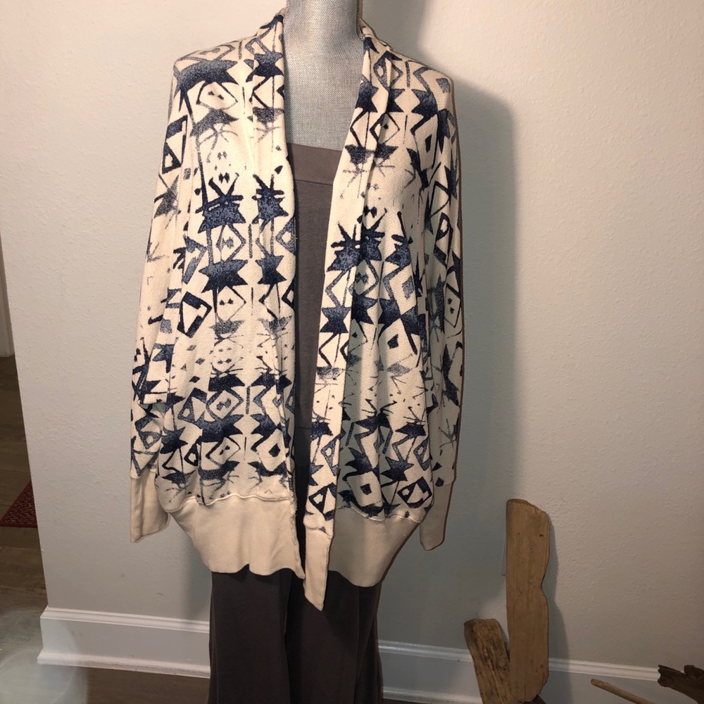 ECote cardigan NWTS CREAM AND NAVY PRINT